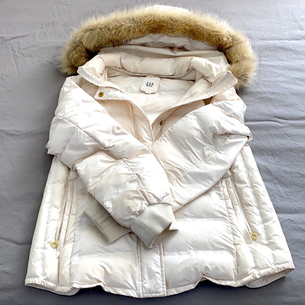 GAP Large White Puffer Coat